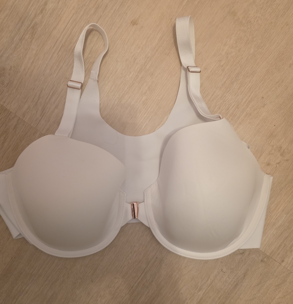 2 Soma Front Hook Bras 38C
